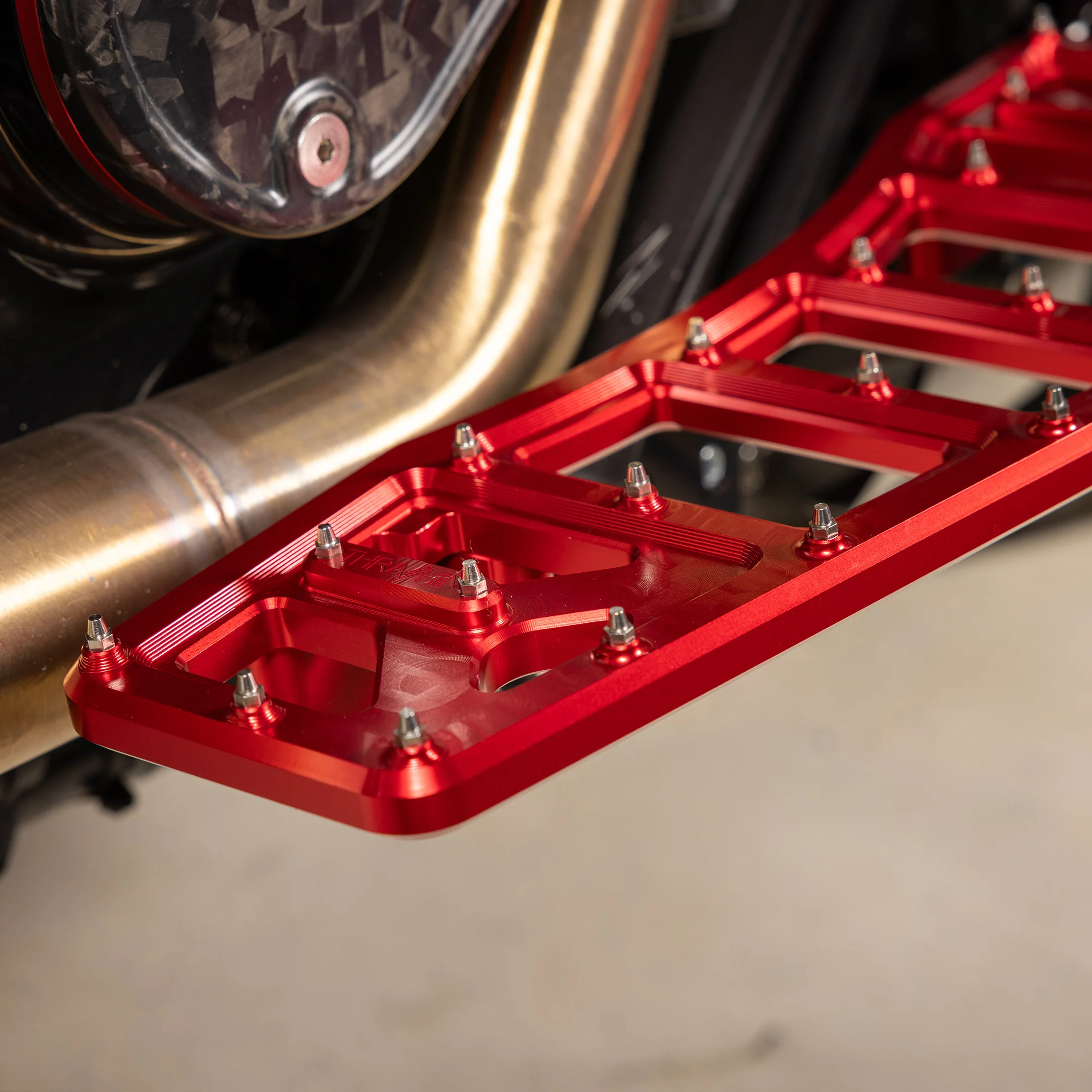 Aggressor Floorboards | Bagger - Red - Image 8