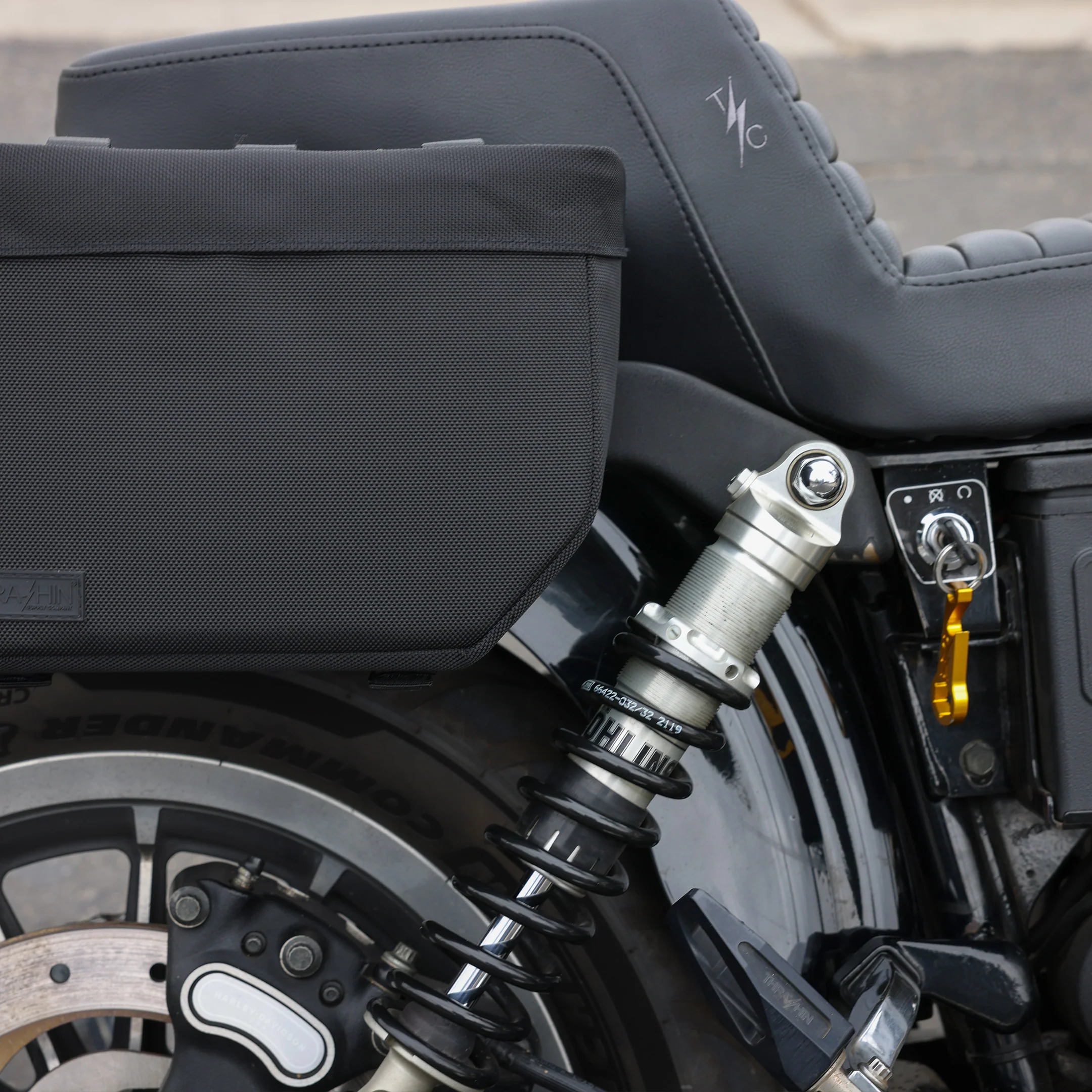 Essential Base Saddlebags | 10 Liters - Image 16