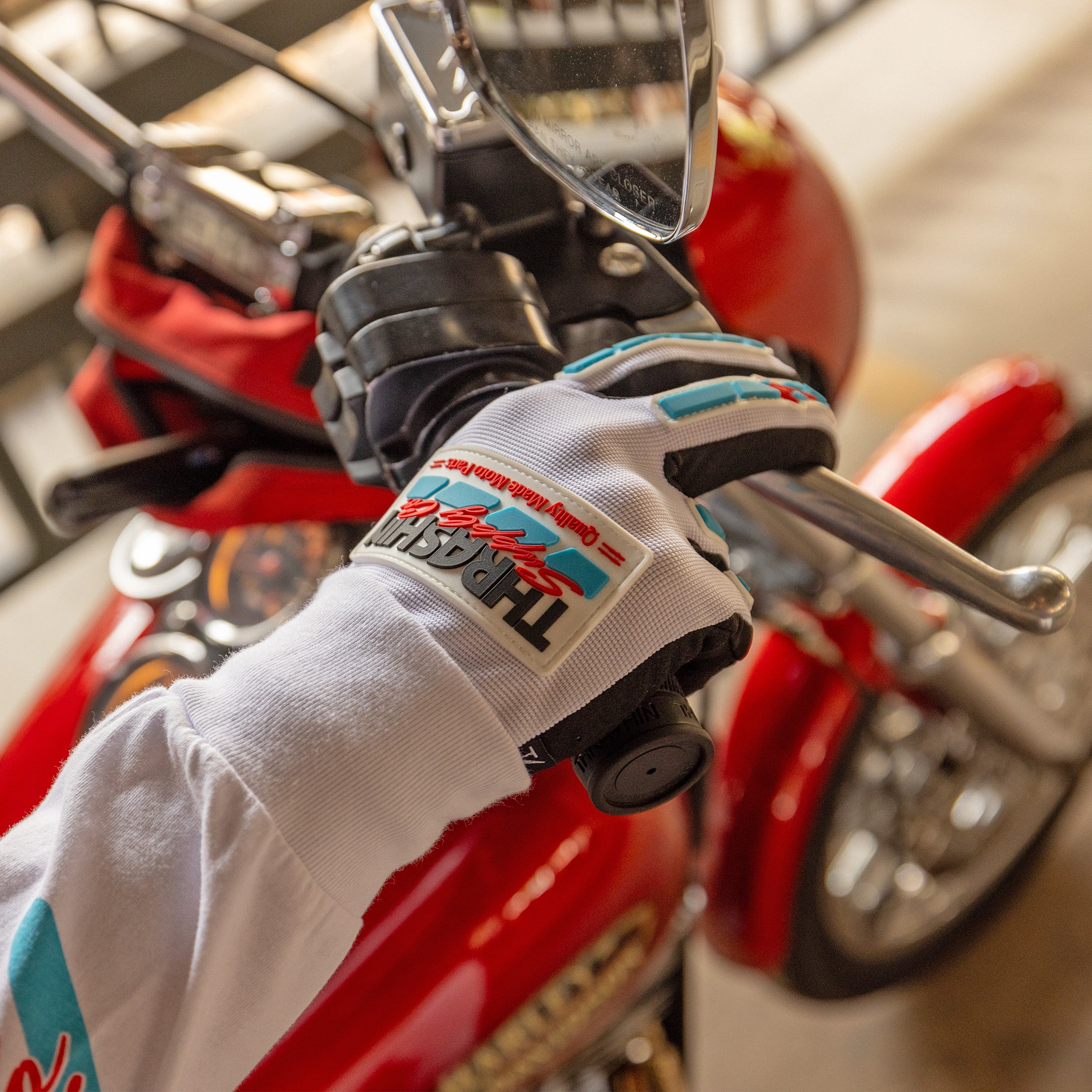 Moto Stealth Gloves - White / Blue - Image 5