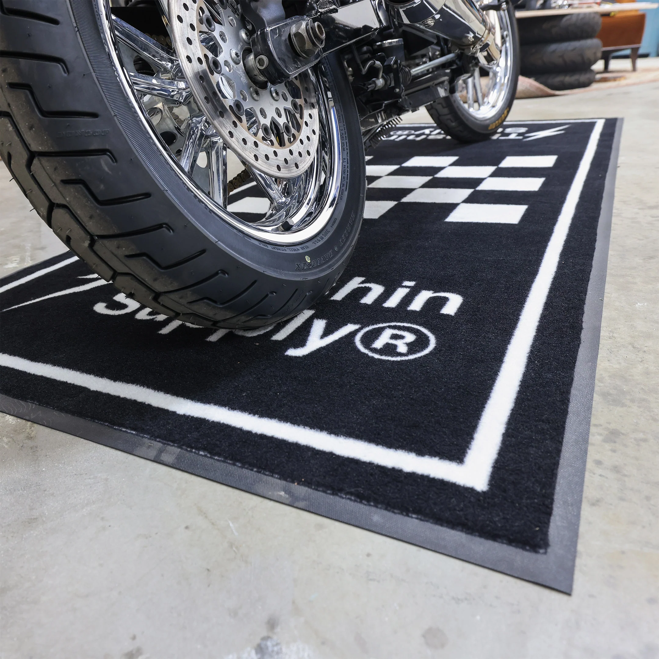 Official - Carpeted Rubber Bike Mat - 8' x 3.5' - Image 8