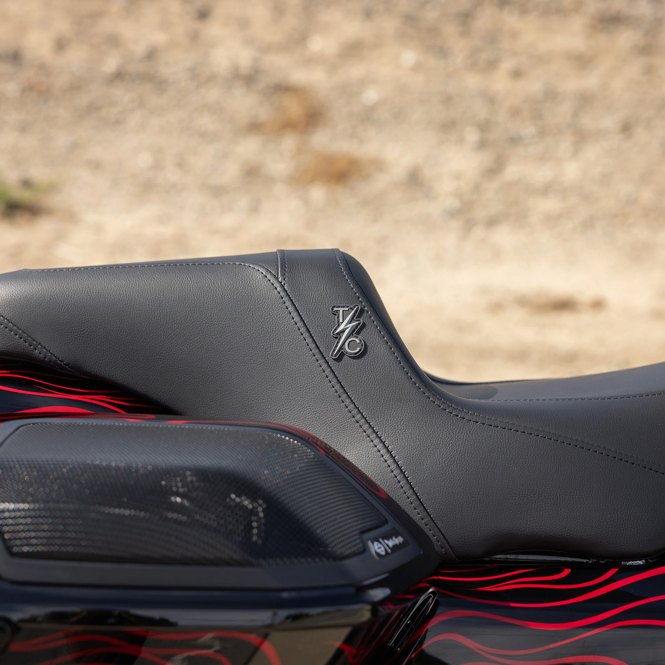 Thrashin® X Saddlemen® Step-Up™ Seat - Touring 2024-2025 - Classic (Smooth) - Image 3