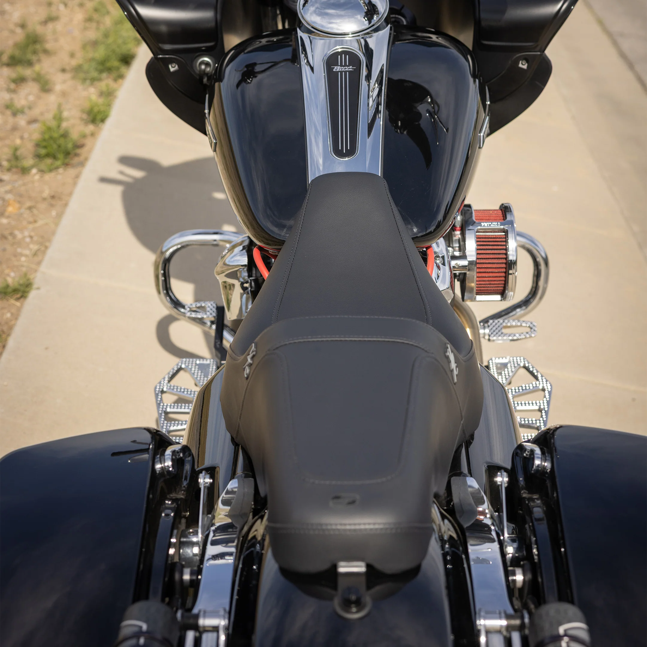 Thrashin® X Saddlemen® Step-Up™ Seat - Touring 2008-2023 - Classic (Smooth) - Image 3