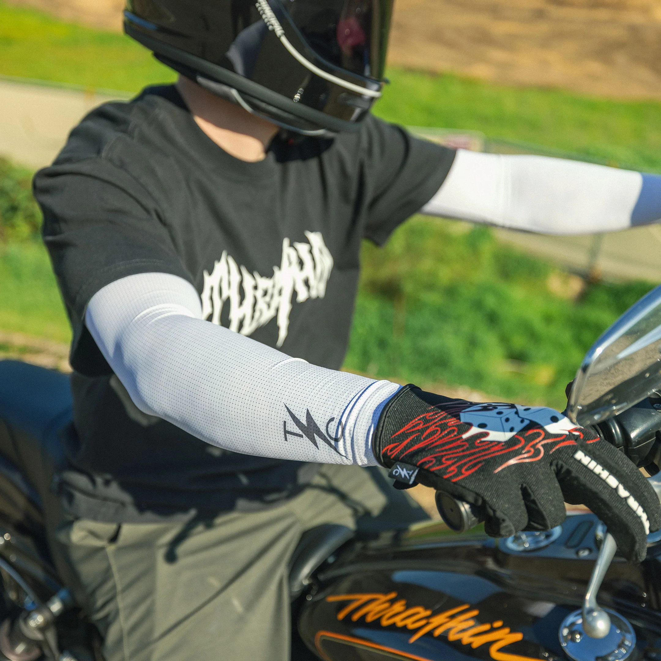 UV Arm Sleeves | White - Image 7